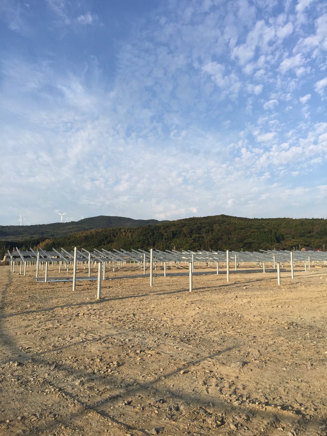 太陽光施工 基礎杭打ち工事 施工後